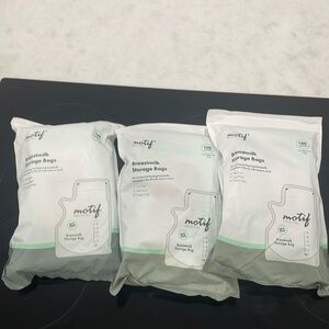 300 Motif breastmilk storage bags
